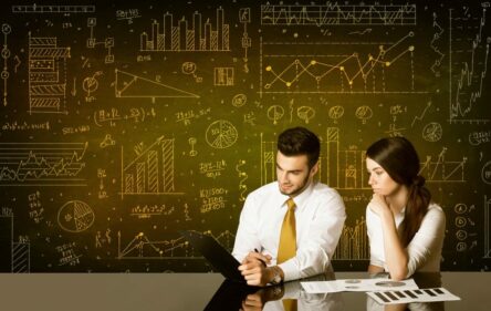 3 Reasons to Build a SaaS Renewal Dashboard